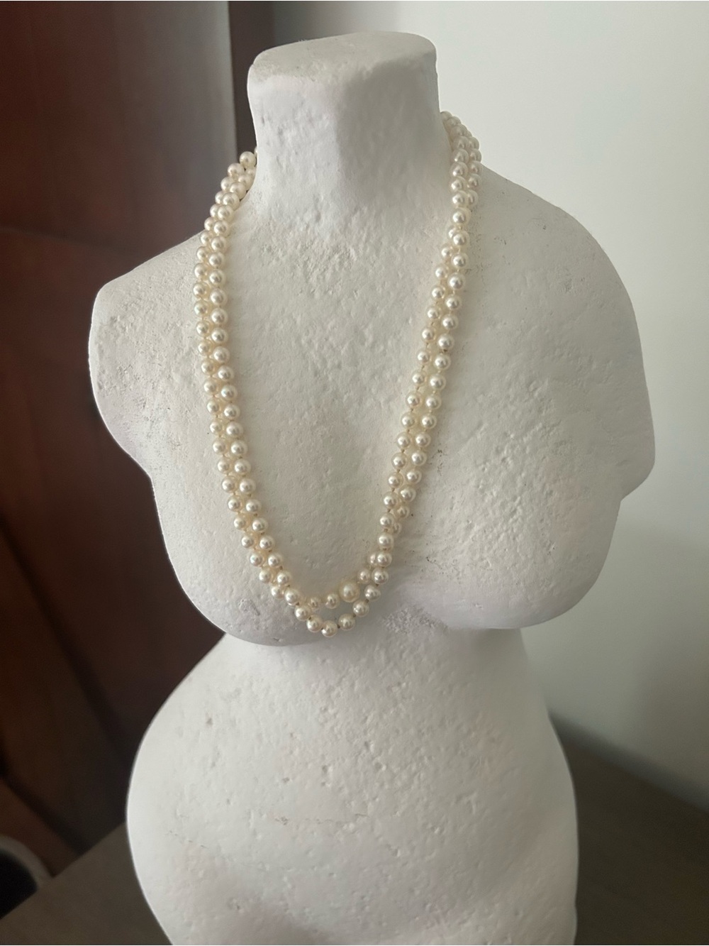 Vintage Cream Pearl Strand Necklace - Elegant Women's Jewelry
